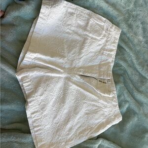 Vineyard Vines Textured White Women's Shorts
